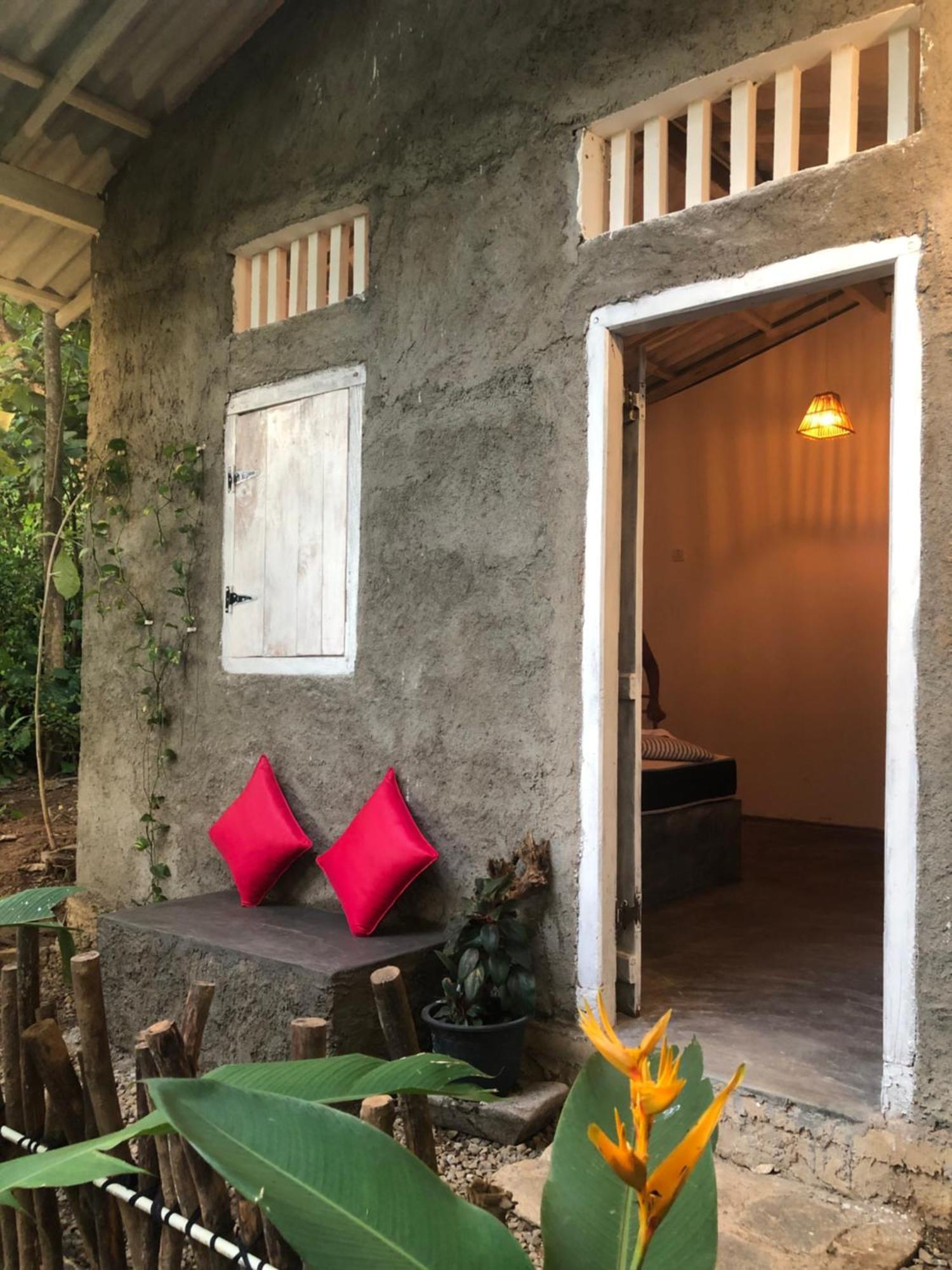 Linu Homestay Dikwella Extérieur photo