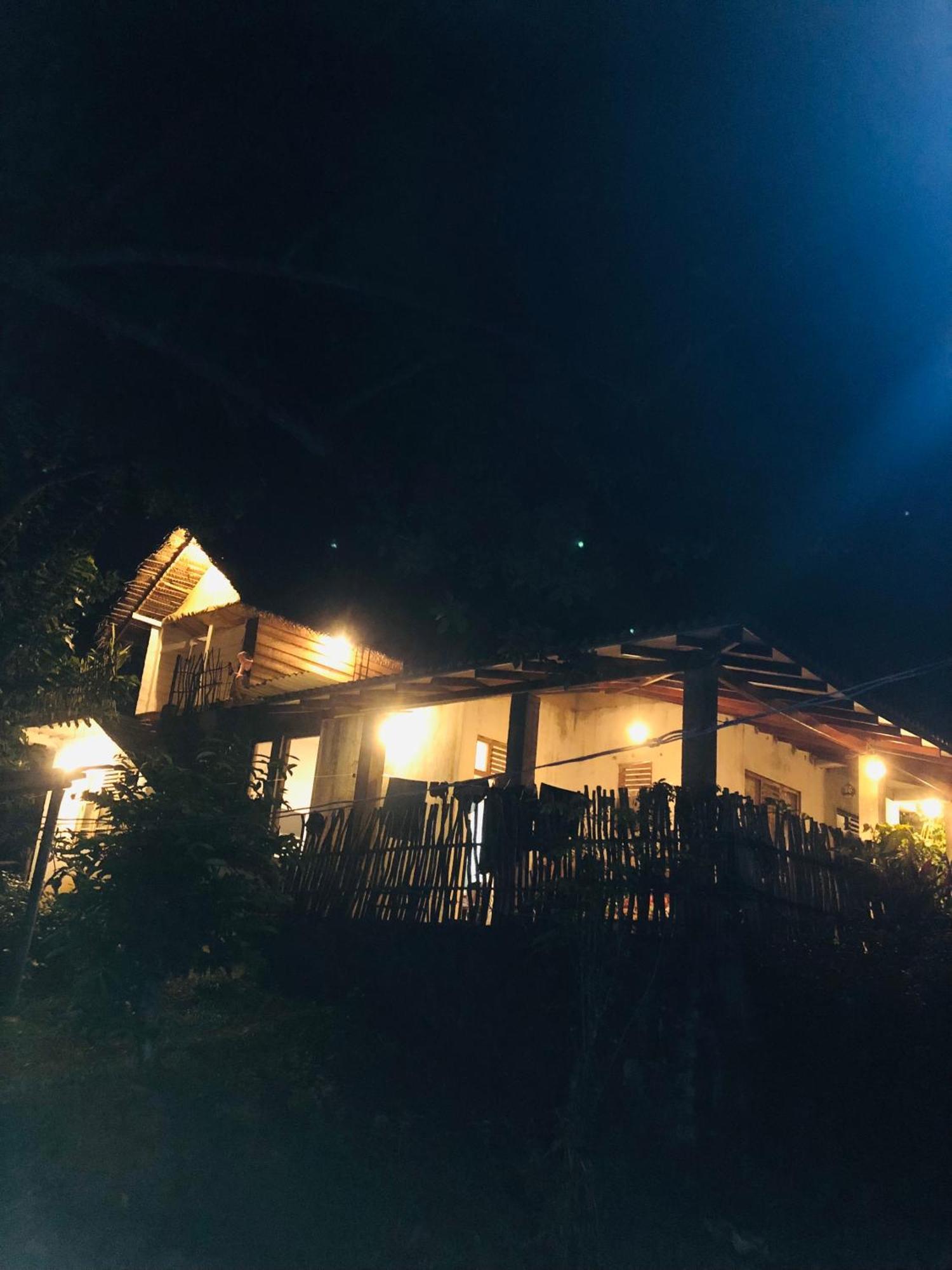 Linu Homestay Dikwella Extérieur photo